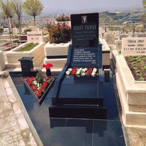 Granit Mezar